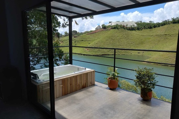 Indoor spa tub