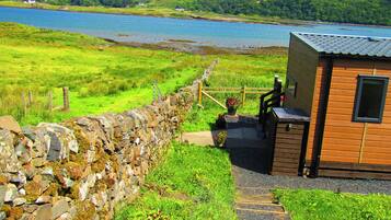 Cottage | Property grounds