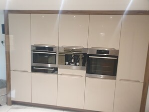 House | Private kitchen | Fridge, electric kettle