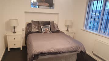 House | 3 bilik tidur, seterika/papan seterika, Wi-fi percuma, cadar katil