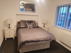 House | 3 bedrooms, iron/ironing board, free WiFi, bed sheets - The Hawthorns Large Detached 3 Bedroom Family Home (Seaham)