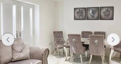 The Hawthorns Large Detached 3 Bedroom Family Home