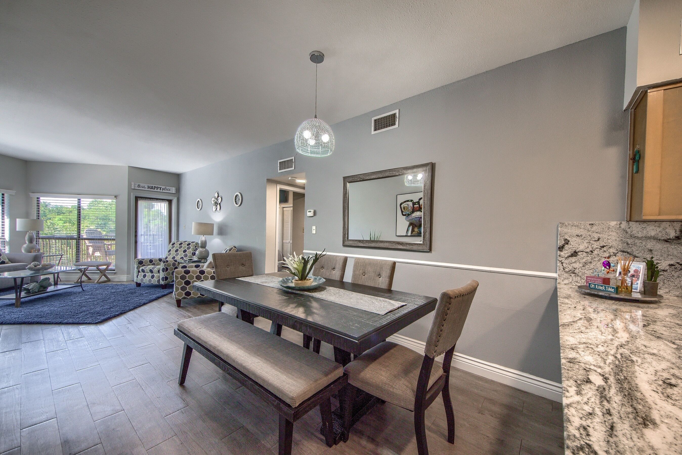 Condo, 2 phòng ngủ | Khu ăn uống