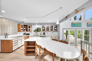 Maison, 5 chambres | Restauration