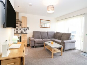 Living area - Bungalow 7 (Lowestoft)