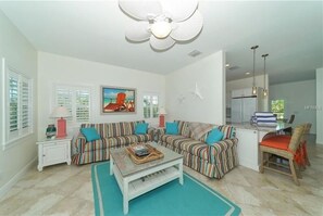 Maison, 4 chambres | Intérieur