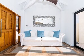 House (3 Bedrooms) | Living area - Ruby 38 (Noord)