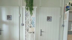 Unclassified image, 4 of 41, button - Blue - 2 Bedroom House & Hot Tub in Razanac (Razanac)