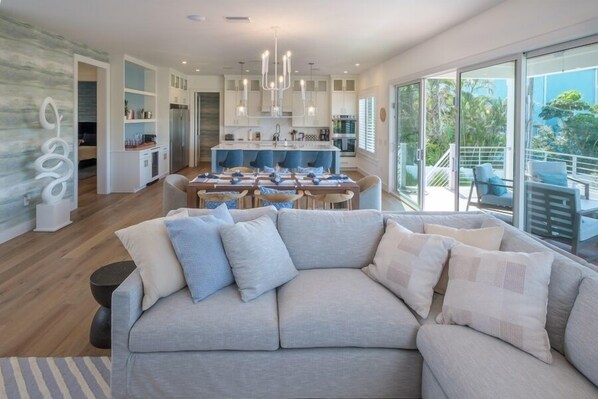 ハウス 4 ベッドルーム | リビング エリア