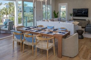 House, 4 Bedrooms | Dining