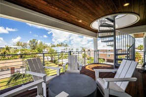 House, 4 Bedrooms | Property grounds