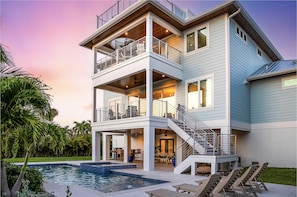 House, 4 Bedrooms | Exterior