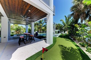 House, 4 Bedrooms | Property grounds