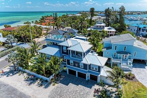 House, 4 Bedrooms | Exterior