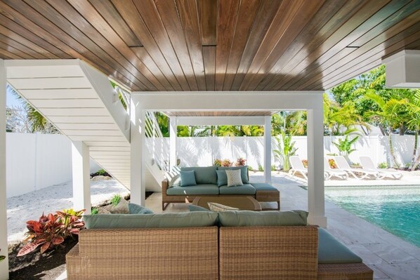 ハウス 4 ベッドルーム | 施設の敷地