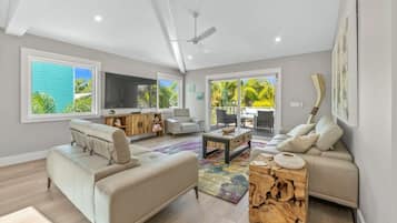 House, 4 Bedrooms | Living area