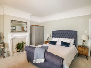 5 Schlafzimmer, individuell dekoriert, individuell eingerichtet