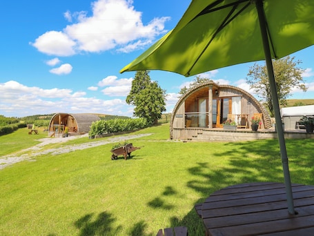 Cottage | Property grounds