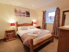 2 bedrooms, individually decorated, individually furnished, free WiFi