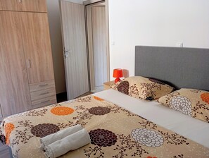 Apartment | 2 bedrooms, iron/ironing board, free WiFi, bed sheets - Charming 2-bed Apartment in Okrug Gornji (Okrug)