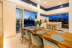 Dining - Calabas 33-e (Noord)