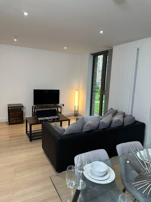 شقة - سرير كبير | تناول الطعام