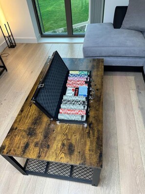 Appartement, 1 grand lit | Intérieur