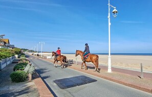 Tæt på stranden