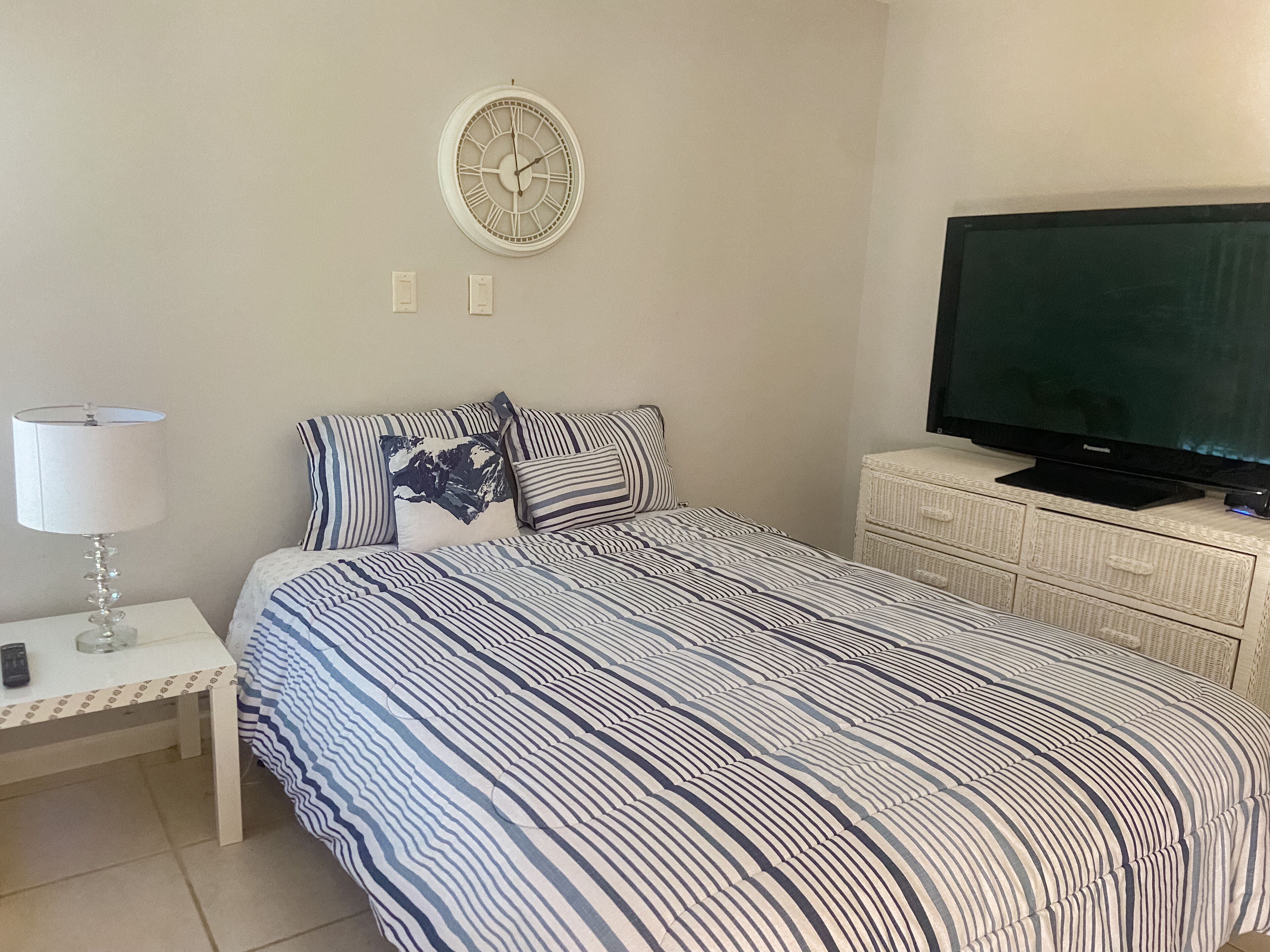 Comfortable studio near Las Olas Beach and Lauderdale by the Sea Beach