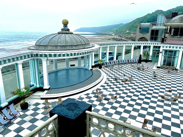 المنطقة المحيطة بالمنشأة