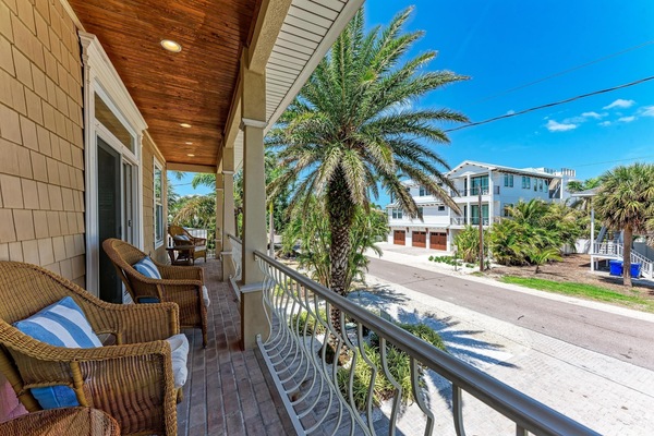 House, 4 Bedrooms | Property grounds