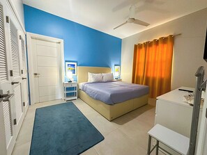 3 Schlafzimmer, Zimmersafe, Schreibtisch, Reisekinderbett