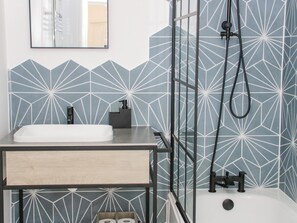 Shower - Ty Arth (Llandudno)