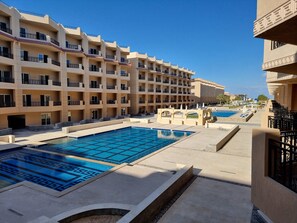 Apartment | Pool | Outdoor pool - New 2-bed Apartment in Hurghada Near El Gouna (Hurghada)