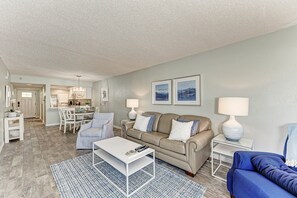 Appart'hôtel, 2 chambres | Coin séjour