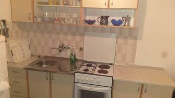 Apartment | Eigene Küche | Kühlschrank, Ofen