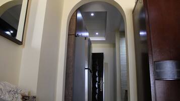 Apartment, 1 Queen Bed | Interior