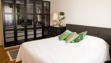 Apartment, 1 King Bed | 1 bedroom, iron/ironing board, free WiFi, bed sheets