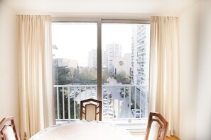 Departamento, 1 cama King size | Vista desde la propiedad