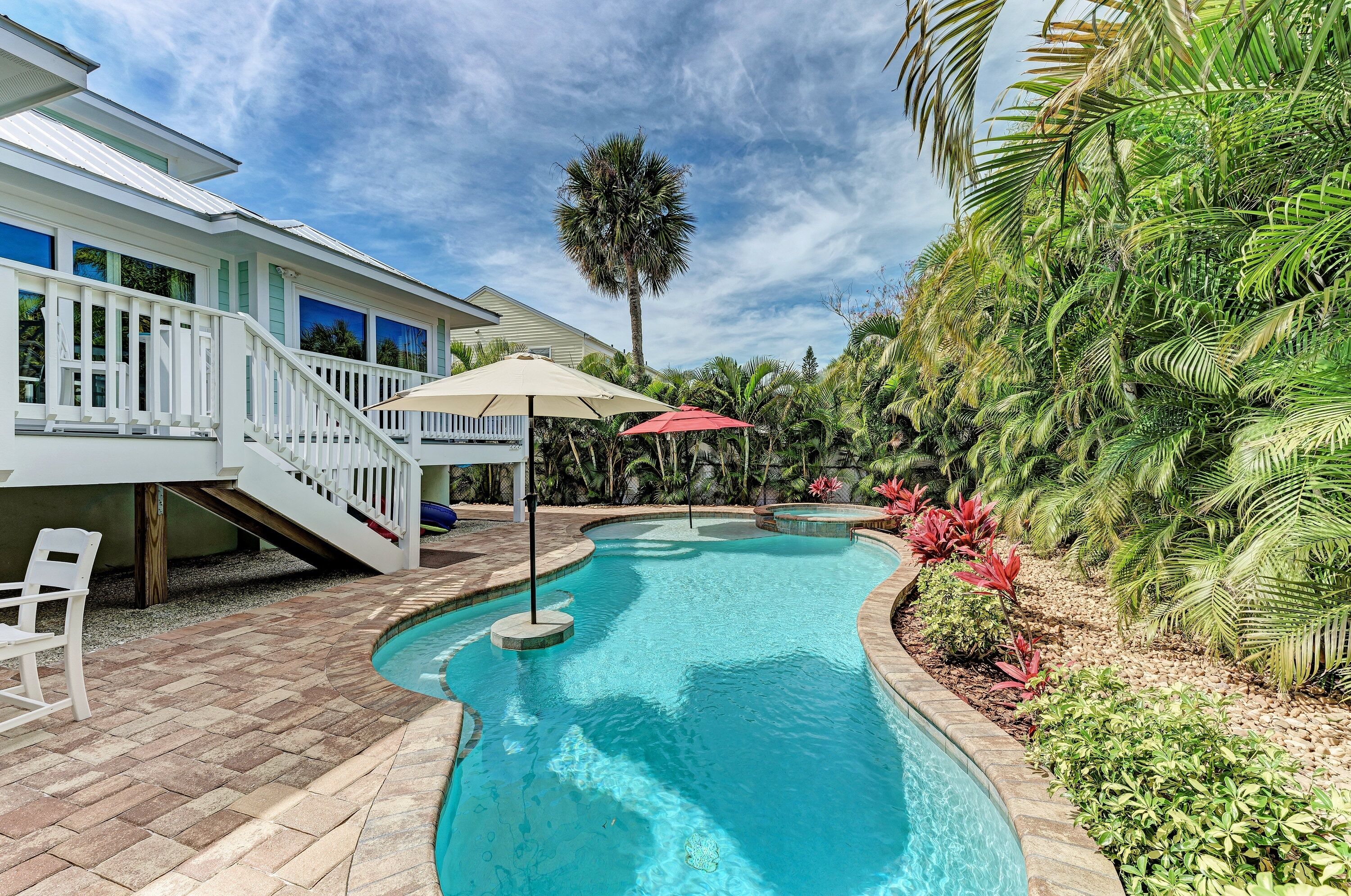 ทาวน์โฮม, 3 ห้องนอน | สระว่ายน้ำ | สระว่ายน้ำกลางแจ้ง, สระน้ำอุ่น