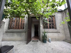 House | Exterior - a Sweet Home With a Garden in the Heart of Tbilisi (Tbilisi)