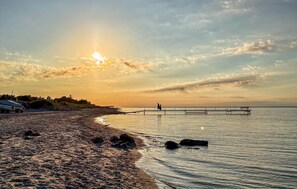 Vlak bij het strand, vissen