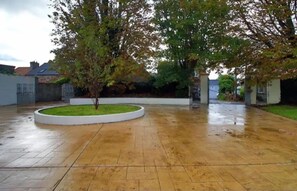 House | Property grounds