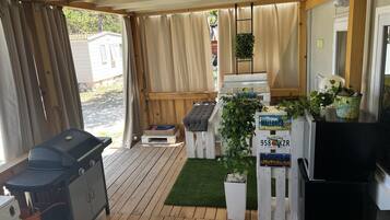 House, 1 Queen Bed | Property grounds