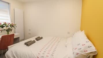 2 slaapkamers, individueel gedecoreerd, individueel gemeubileerd