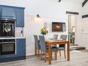 Cottage | Interior