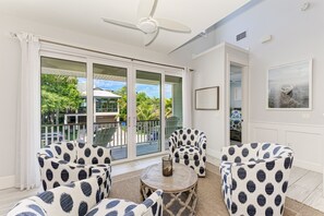 House, 4 Bedrooms | Interior