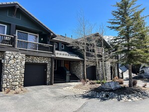 Exterior - Snowcreek V #784 2 Bedroom Condo by RedAwning (Mammoth Lakes)