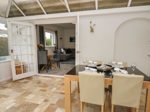 Dining - Ty Cariad (Carmarthen)