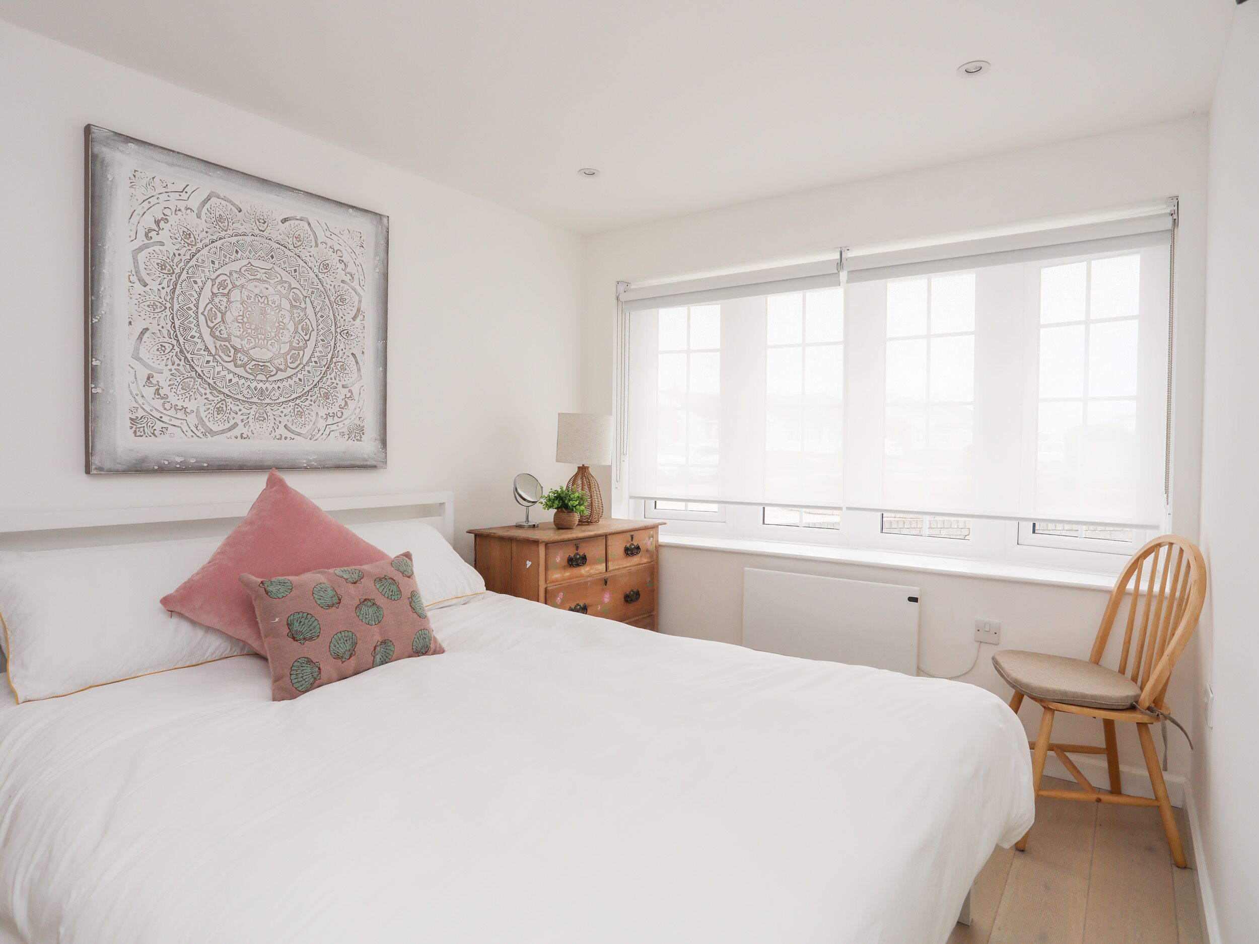 2 bedrooms, individually decorated, individually furnished, free WiFi